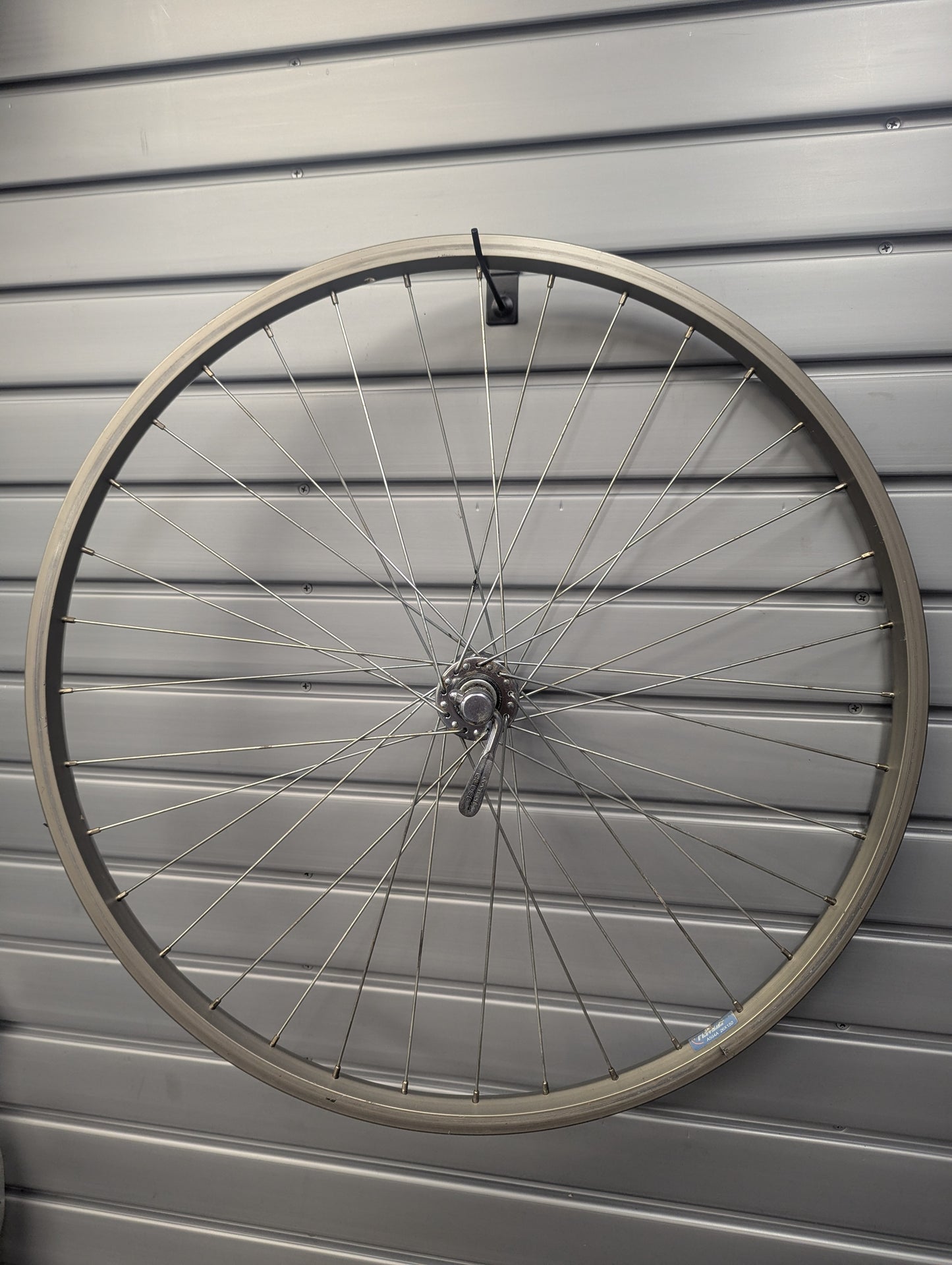 FRONT WHEEL - 26 x 1.5 - Generic Hub - Generic Rim - QR - Refurbished