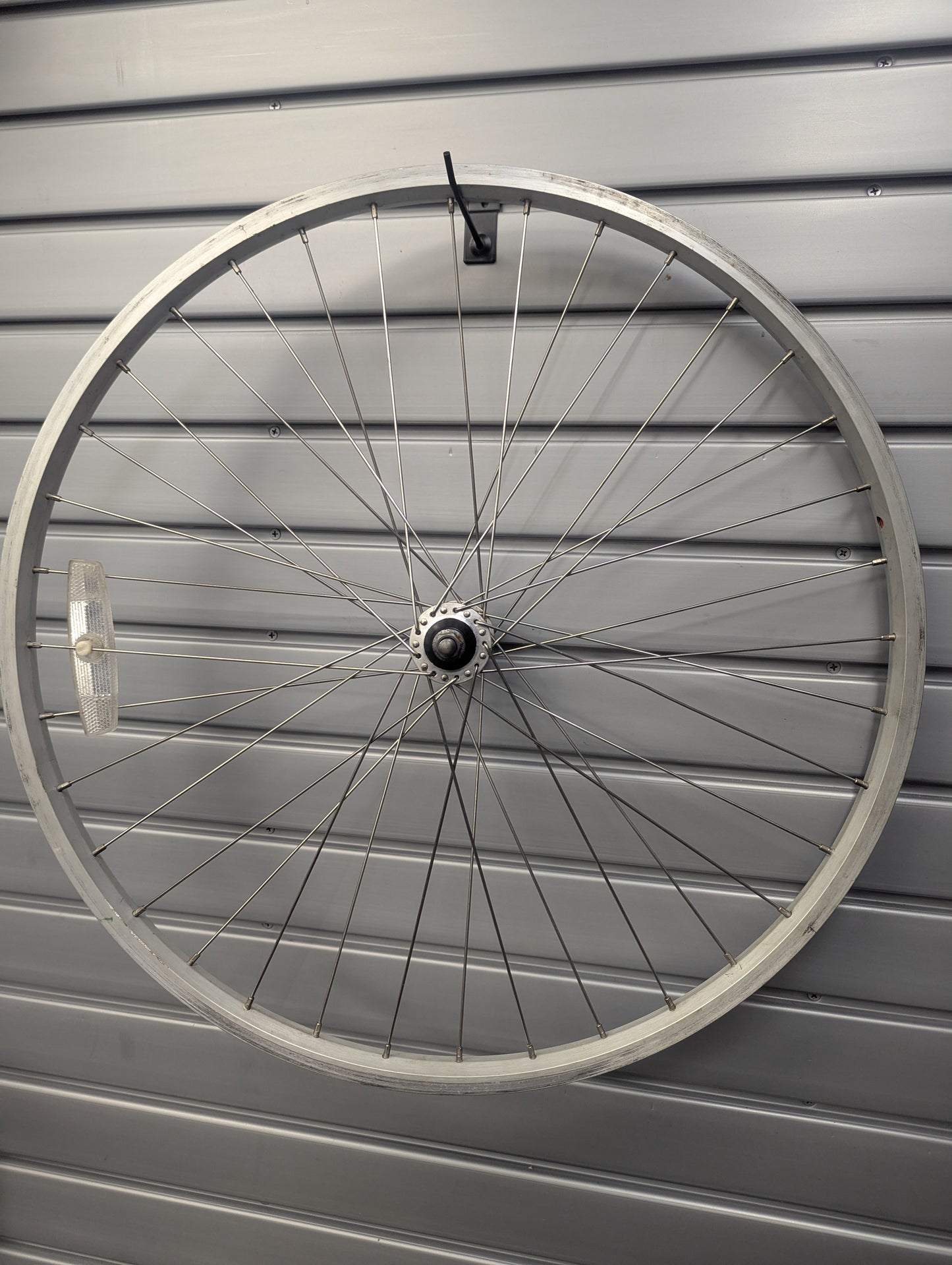 FRONT WHEEL - 26 x 1.5 - Quando Hub - Generic Rim - QR - Refurbished