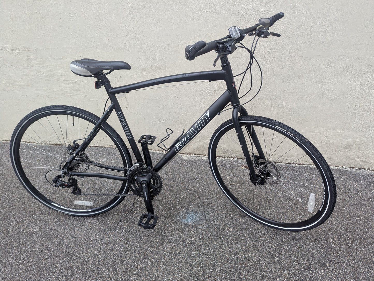 Gravity Avenue Hybrid Bike - Large Frame - Black