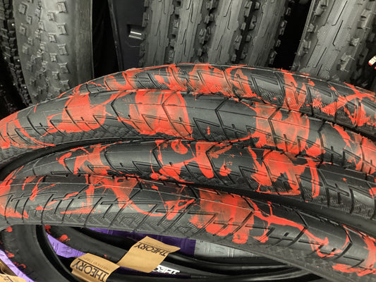 Theory 26x2.35 black and red tires