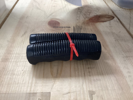 USED black unbranded grips