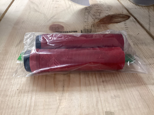 USED red Eclat grips