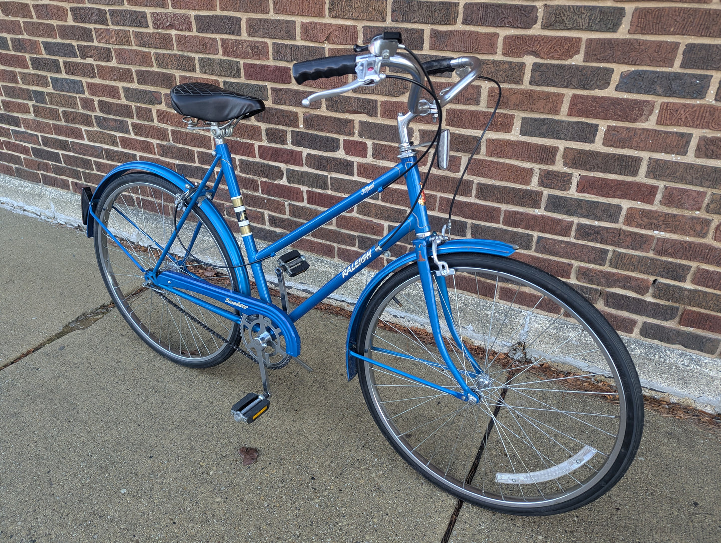 1970s Raleigh Roadster 3 Speed Bike.