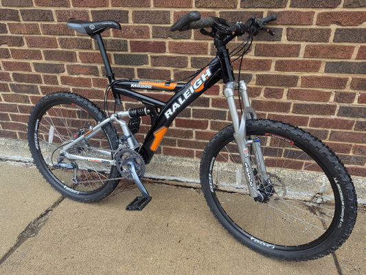 Raleigh M8000 Dual Suspension Mountain Bike
