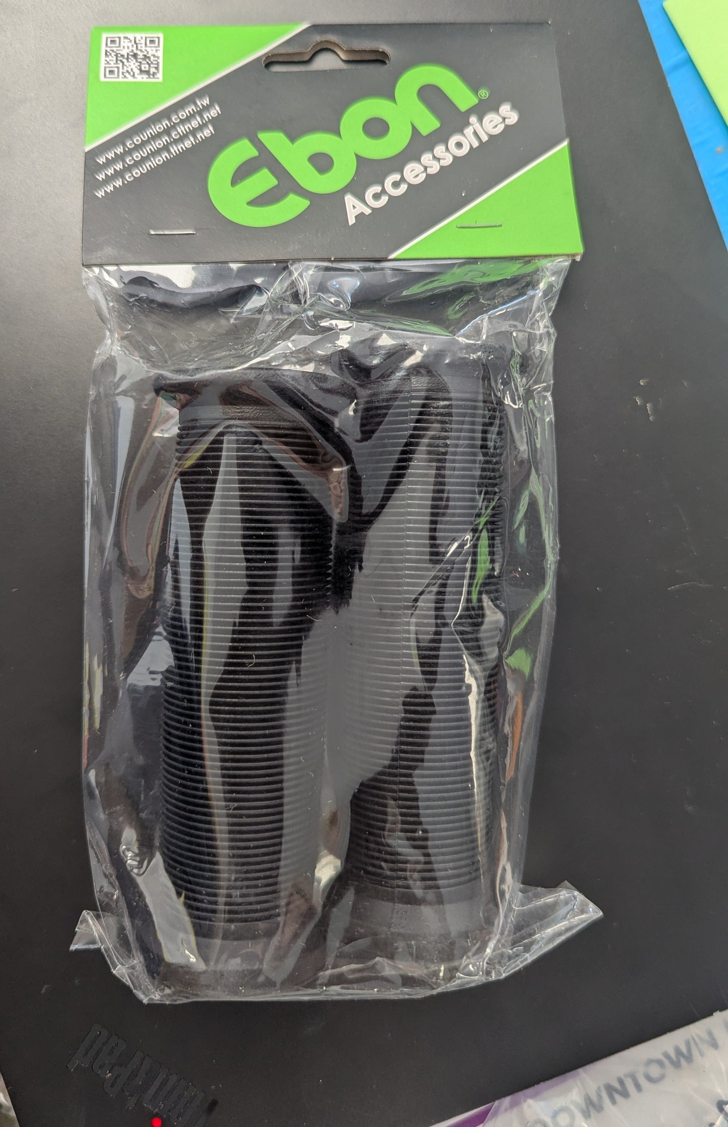 Ebon Grips Mountain Knobby Black