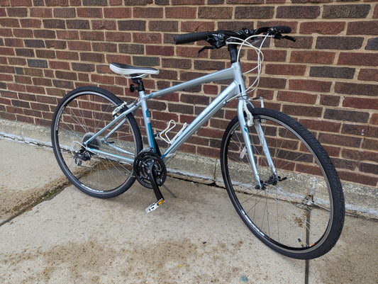 Trek Seven.Two Hybrid Bike