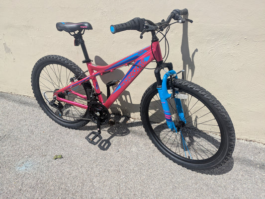 Mongoose Silva 24" Kids Bike