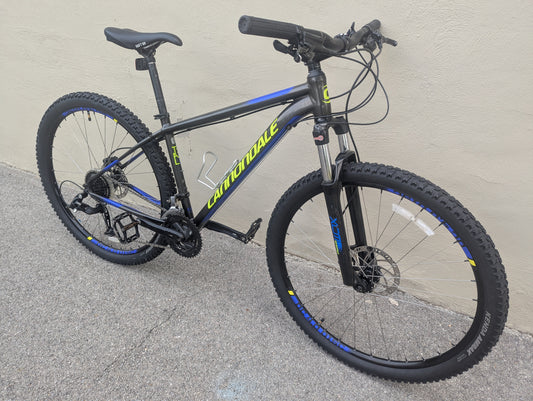 Cannondale Trail 5 - 24 Speed ,  29er - Medium Frame Bike
