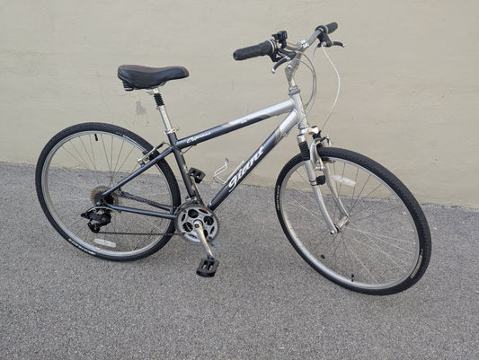 Giant Cypress 21-speed Hybrid Bike