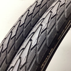 Panaracer tour 700x42 tire