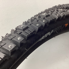 45NRTH gravdal 26x2.0 studded winter tires