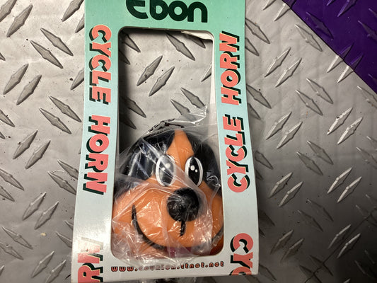 Ebon dog face horn