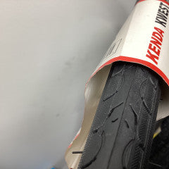 Kenda Kwest 700x28 tire