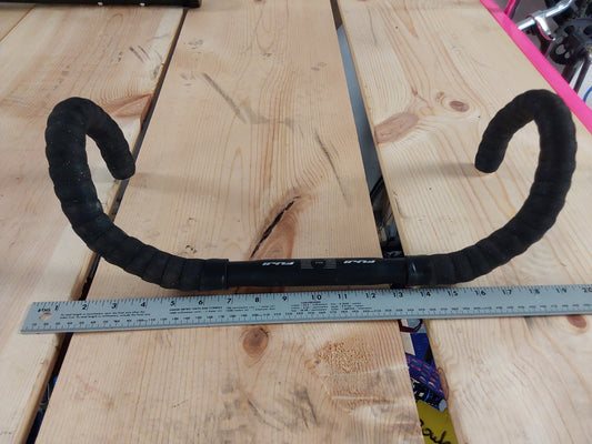 Fuji black wrapped road bike handlebars