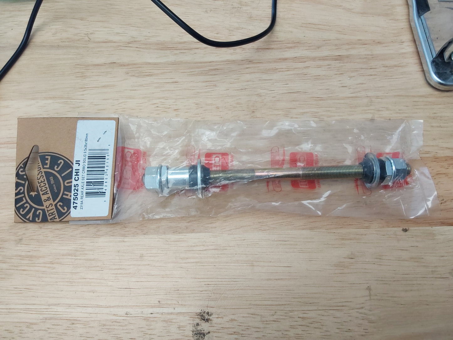 REAR AXLE SET CRMO SOLID 9.5x26x180mm