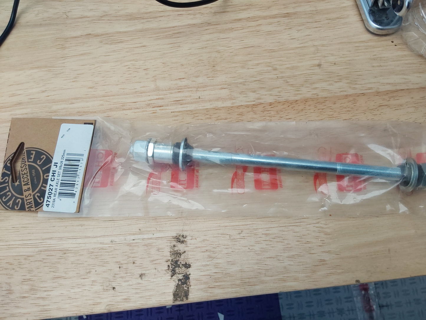REAR AXLE SET 3/8x26 225mm
