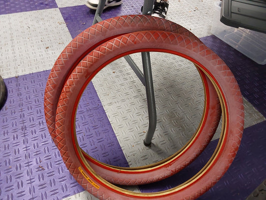 USED 20x2.10 tire RED